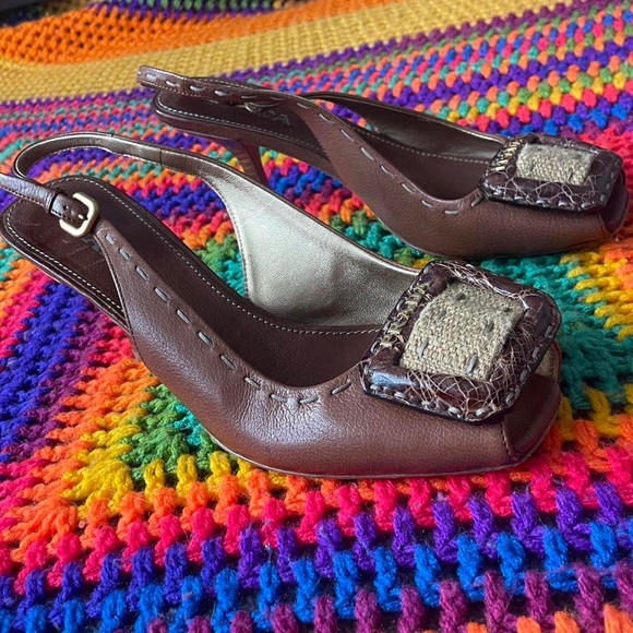 Vintage 90s Prada kitten heels ✨ - Picture 3 of 6